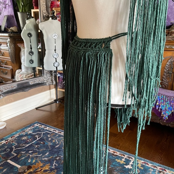 Handmade Egyptian Goddess Macramé Set - Picture 12 of 14